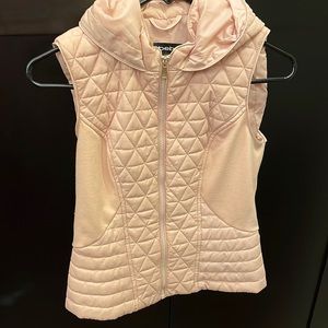 bebe light weight athleisure vest pink